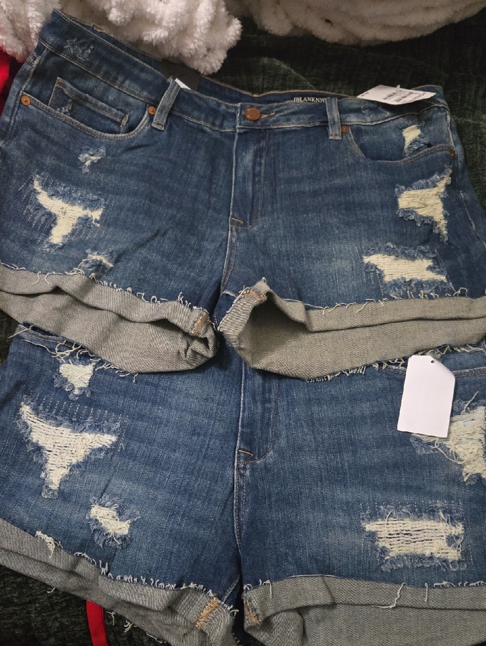 Blank NYC denim shorts - Picture 9 of 9